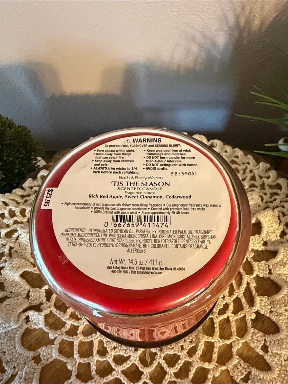 Bath & Body Works 'Tis The Season Red 3-Wick Holiday Candle with Gold Lid - Picture 4 of 4